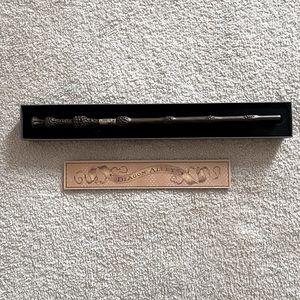 2023 Universal Studios Dumbledore’s Elder Wand